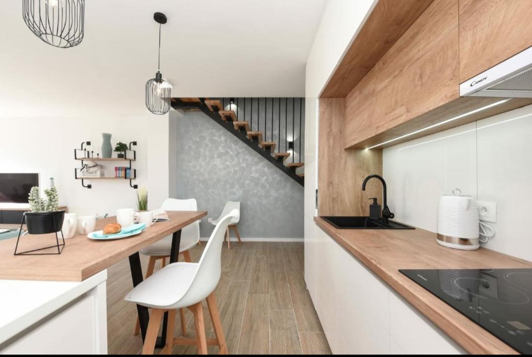 Villa Maris Nin Exteriör bild